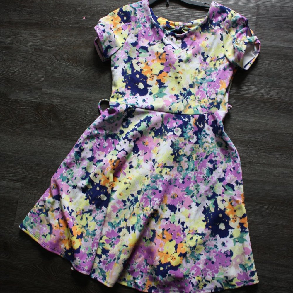NWT Lots of Love by Speechless Floral Crepe Scuba Dress